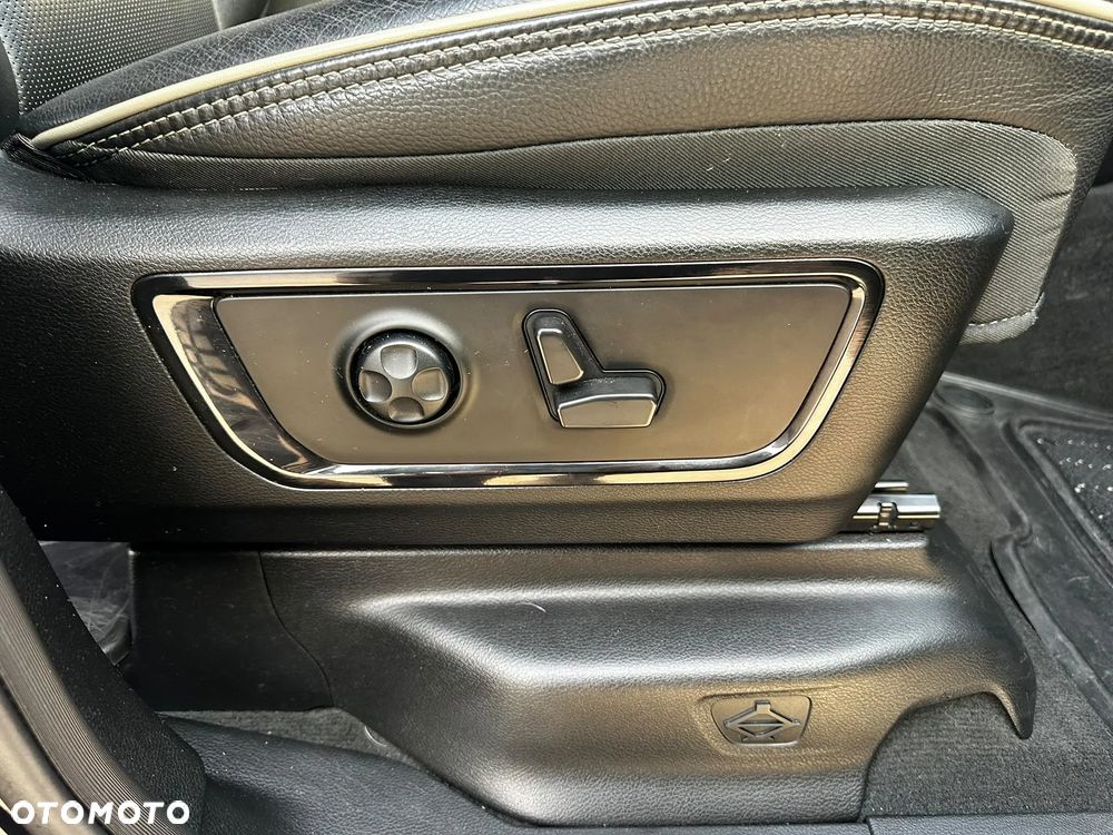 Dodge RAM 5.7 4x4 - 36