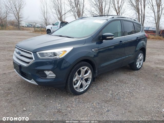 Ford Escape 2.0 EcoBoost AWD Titanium - 2