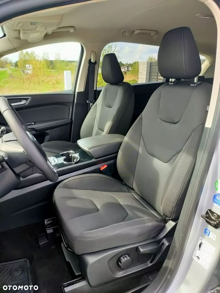 Ford S-Max - 10