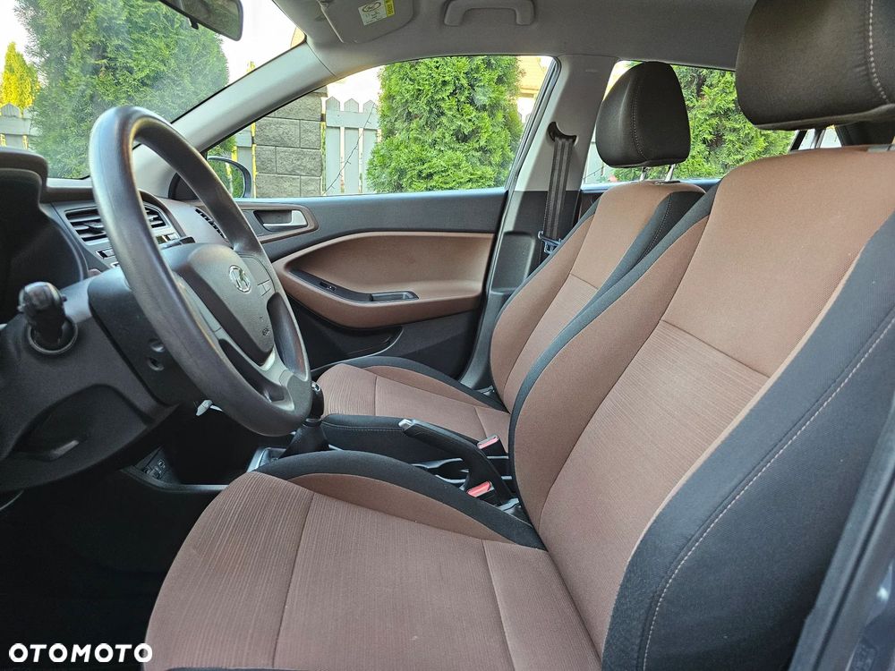 Hyundai i20 1.2 Classic - 29