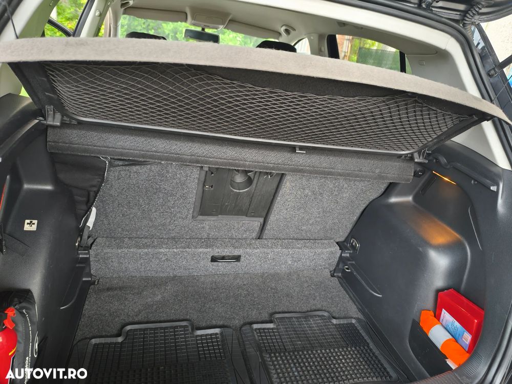 Volkswagen Golf Plus - 21