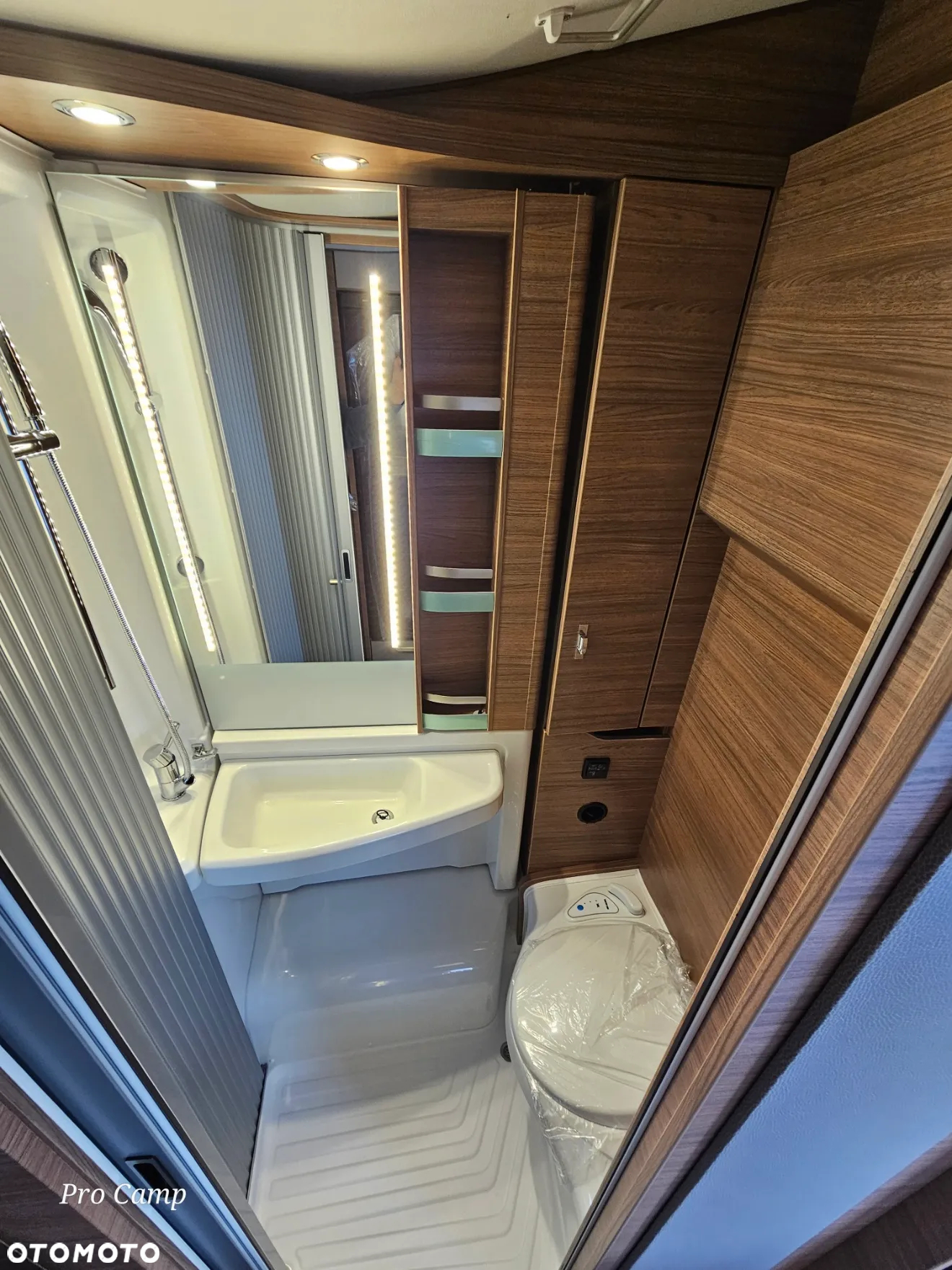 KNAUS VAN WAVE MAN 640 MEG VANSATION - 17