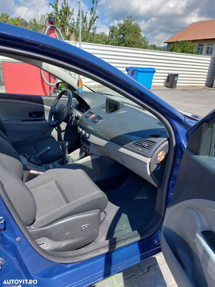 RENAULT Megane 2011 — imagine 8