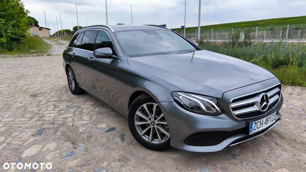 Mercedes-Benz Klasa E 220 d T 9G-TRONIC - 1