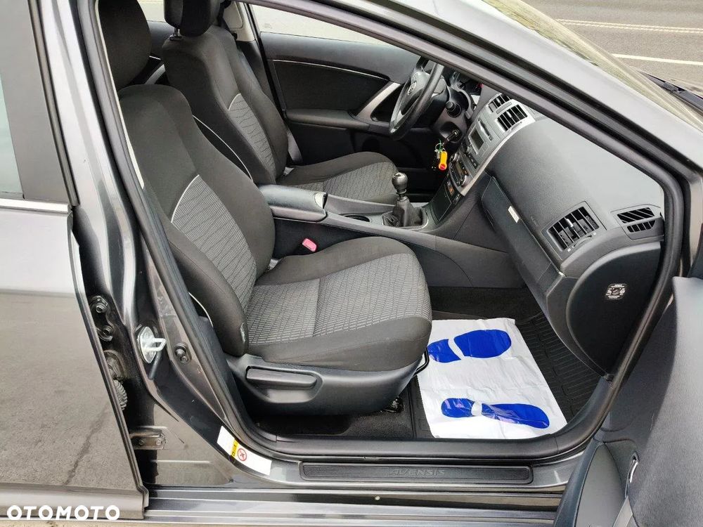 Toyota Avensis 1.6 Business Edition - 10