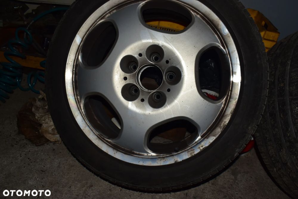 Mercedes-Benz Klasa E - 28