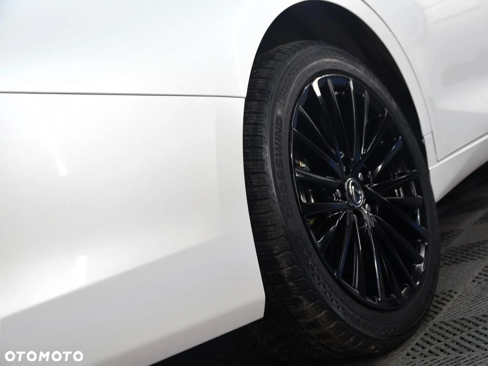 Lexus ES 300h Business Line - 12