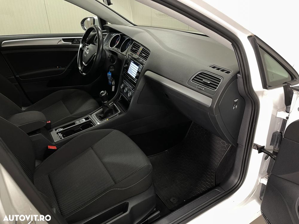 Volkswagen Golf 1.6 TDI Trendline - 10
