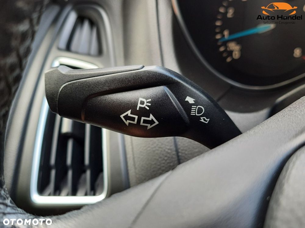 Ford Focus 1.0 EcoBoost STart-Stopp-System TITANIUM - 19
