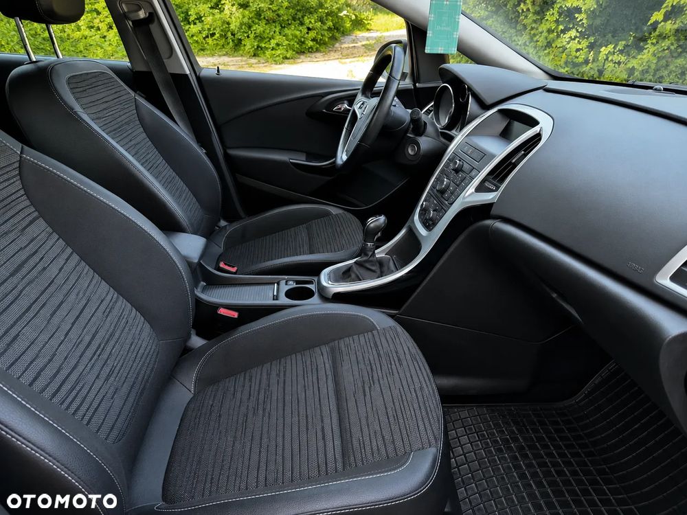 Opel Astra 1.4 Turbo Design Edition - 7