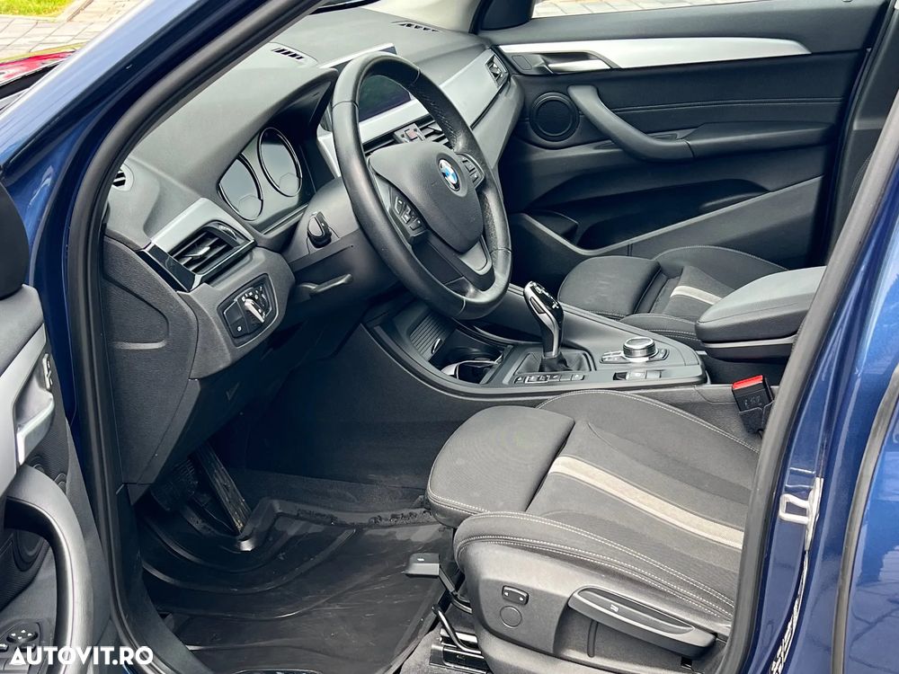 BMW X1 xDrive20i AT - 10
