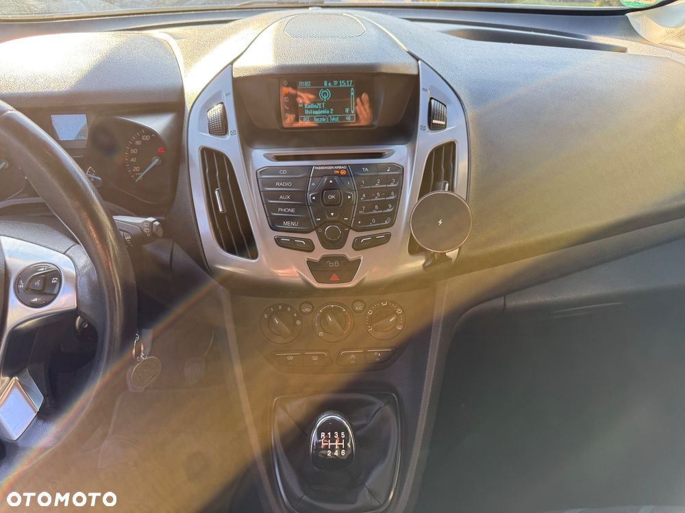 Ford Transit Connect - 11