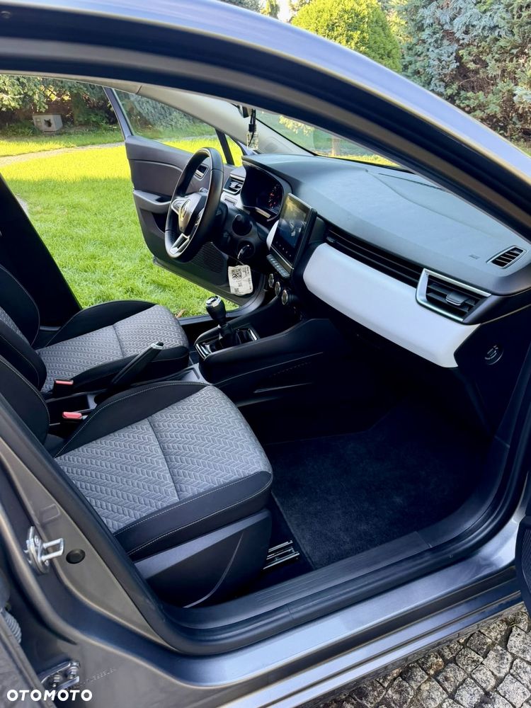Renault Clio - 10