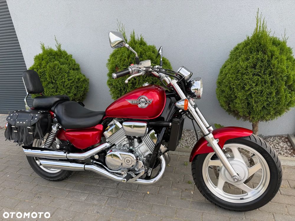 Honda VF - 3