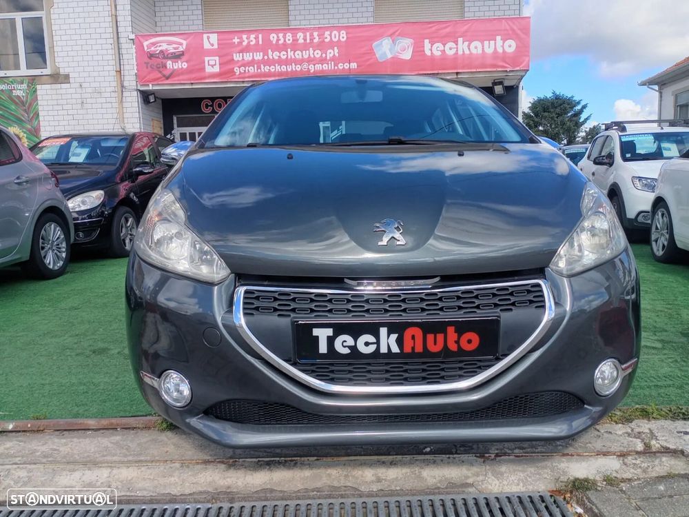 Peugeot 208 1.4 HDi Active - 2