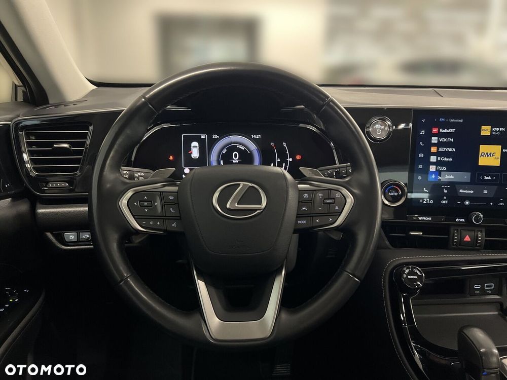 Lexus NX 350h Business AWD - 19