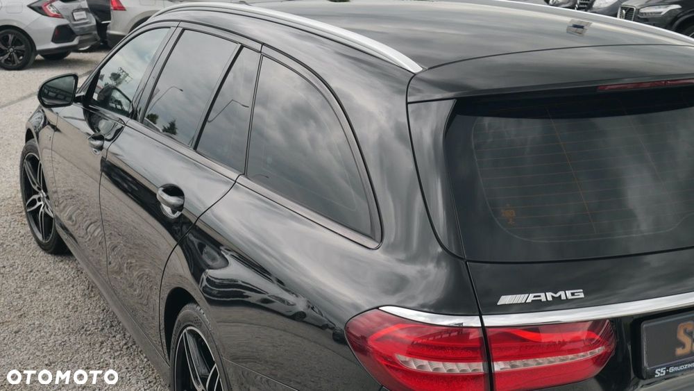 Mercedes-Benz Klasa E - 18