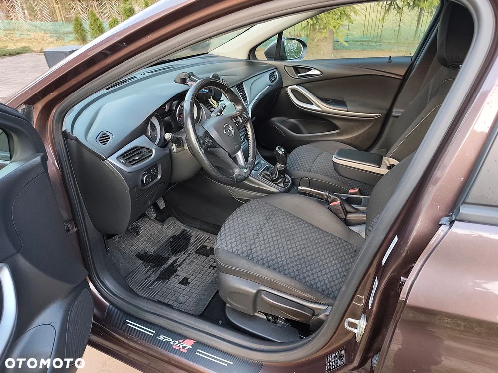 Opel Astra 1.6 CDTI Sport - 13