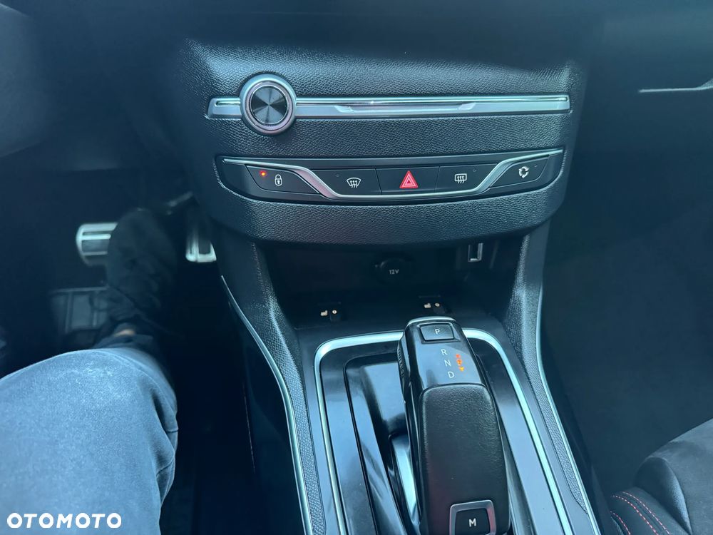 Peugeot 308 1.6 PureTech GPF GT S&S EAT8 - 8