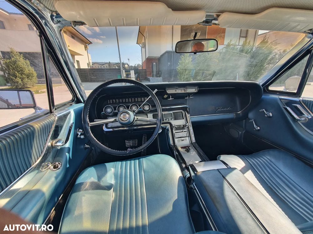 Ford Thunderbird - 6