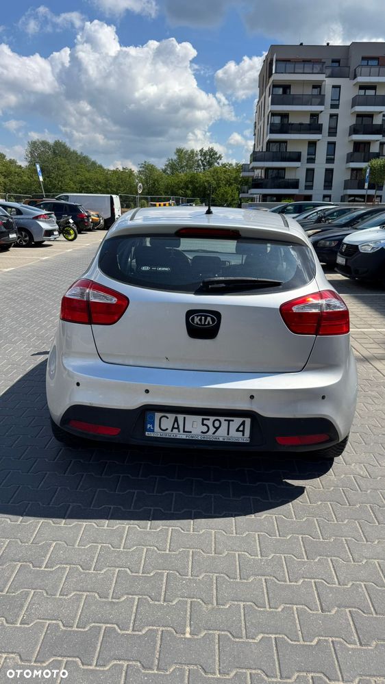 Kia Rio - 2