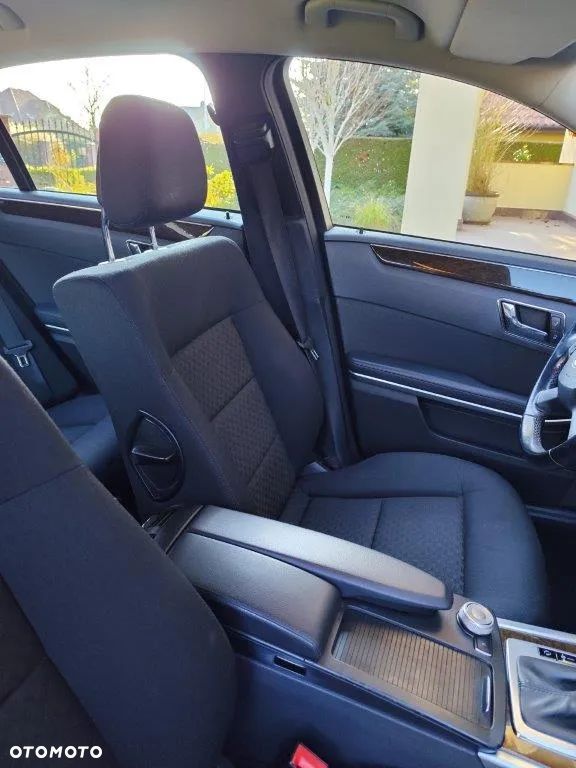 Mercedes-Benz Klasa E - 18