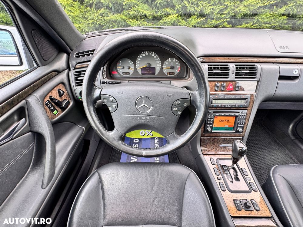 Mercedes-Benz E 430 4-Matic Aut Avantgarde - 22
