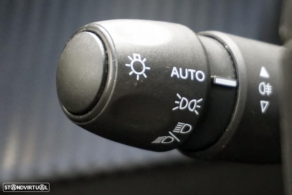 Peugeot 208 1.2 PureTech Allure Pack EAT8 - 14