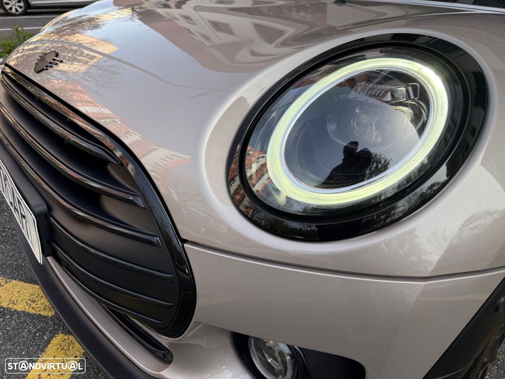 MINI Clubman Cooper Premium Plus Classic Auto - 29