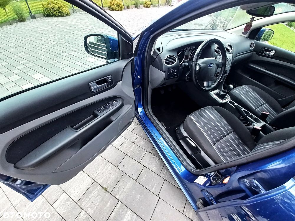Ford Focus 1.6 16V Ambiente - 13