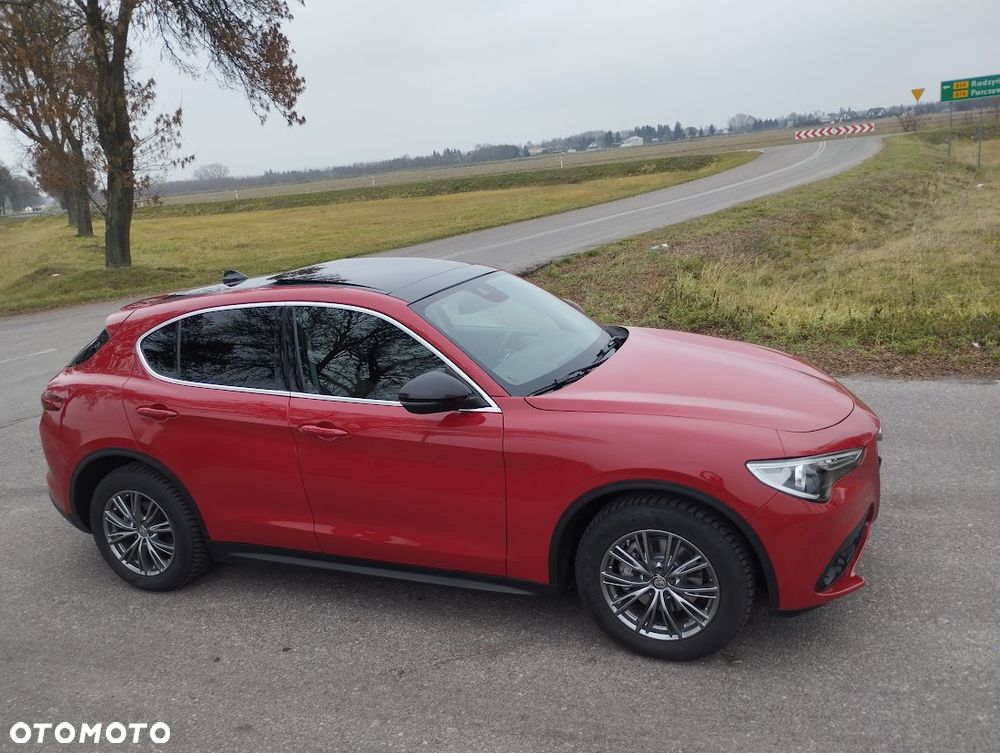 Alfa Romeo Stelvio 2.2 JTDM - 9
