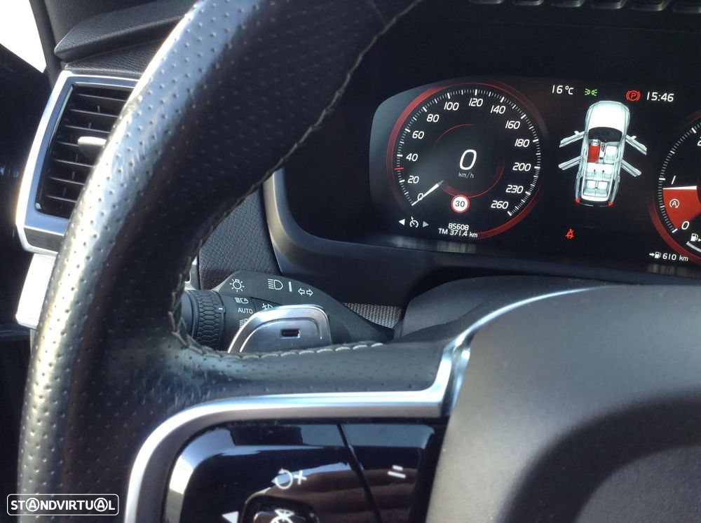 Volvo XC 90 2.0 D4 R-Design - 22