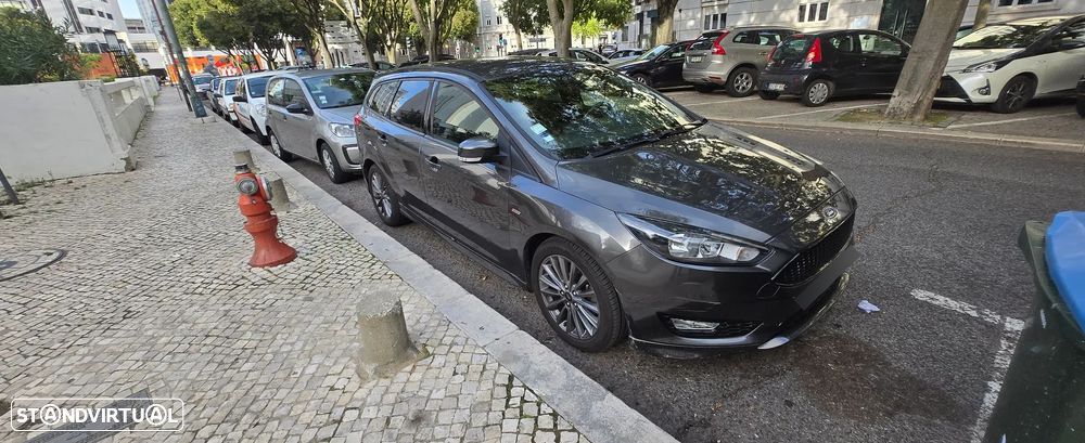 Ford Focus SW 1.5 TDCi ST-Line - 4