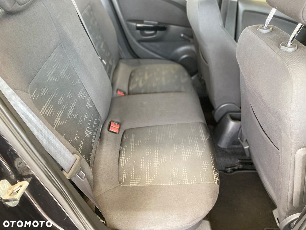 Opel Corsa 1.2 16V Enjoy - 15