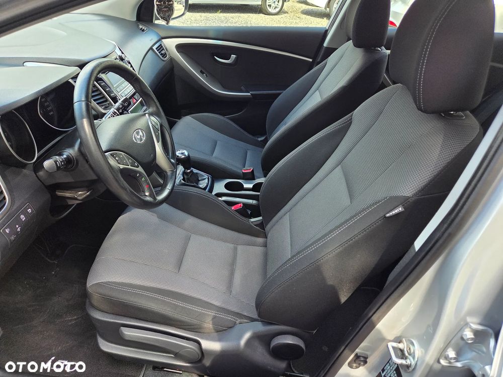 Hyundai i30 1.4 Fifa World Cup Edition - 29