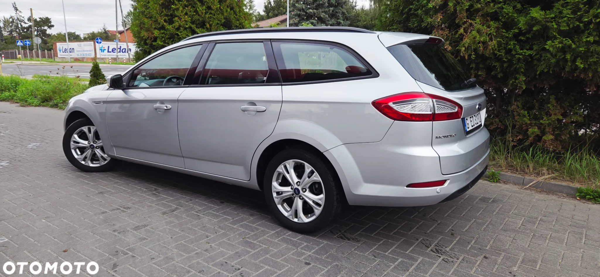Ford Mondeo 2.0 TDCI Ghia - 10