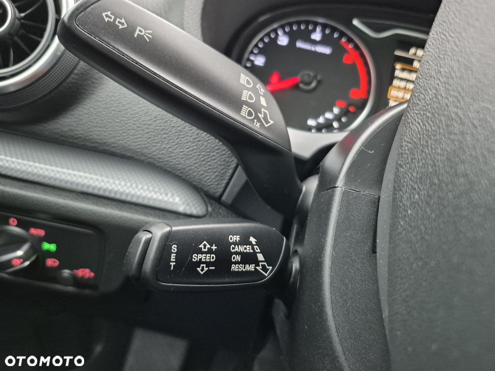 Audi A3 Sportback 2.0 TDI (clean diesel) quattro S line Sportpaket - 9