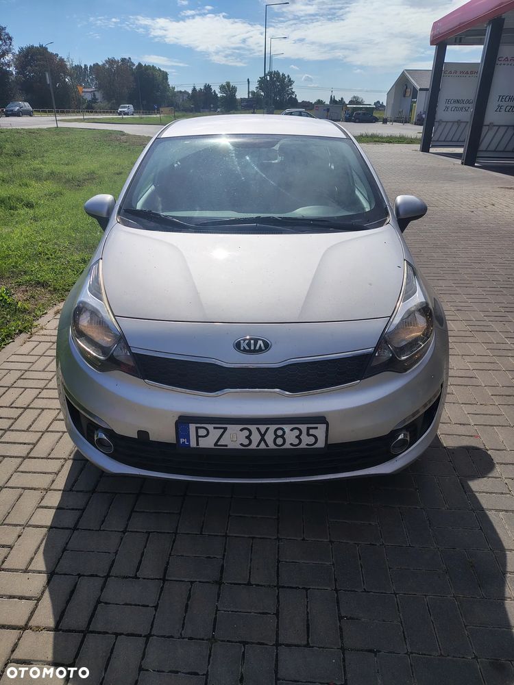 Kia Rio - 7