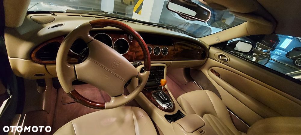 Jaguar XK8 4.2 - 8