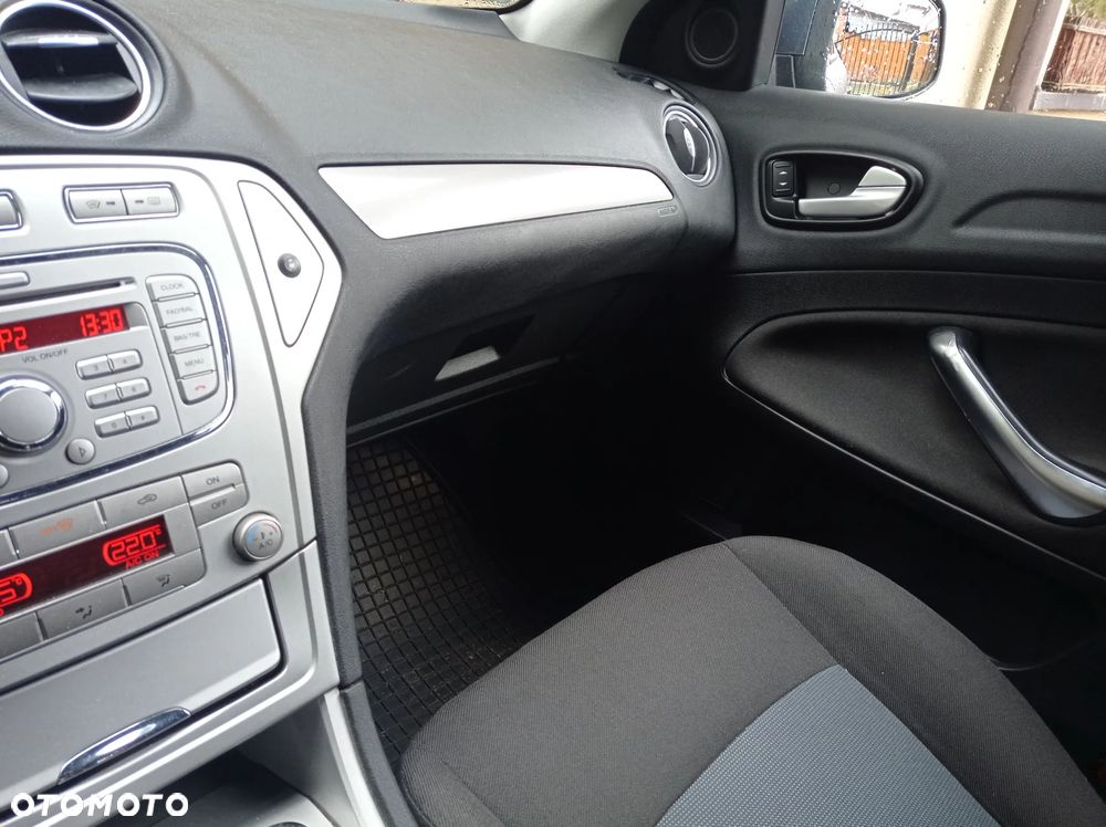 Ford Mondeo 1.8 TDCi Ghia X - 19