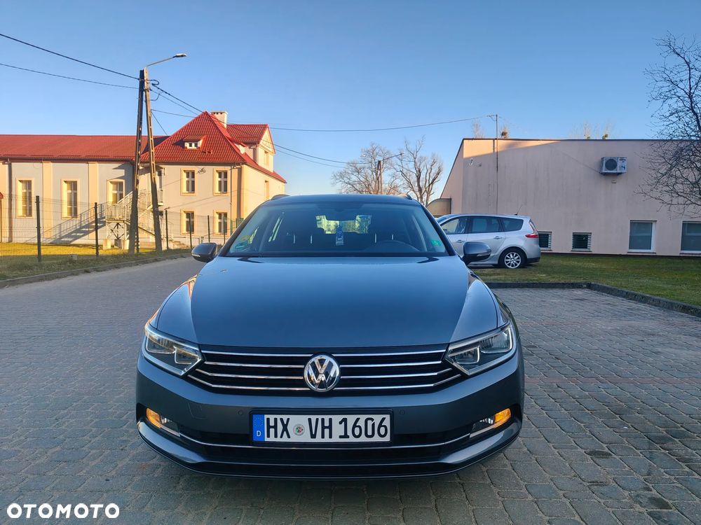 Volkswagen Passat 2.0 TDI (BlueMotion Technology) Comfortline - 18