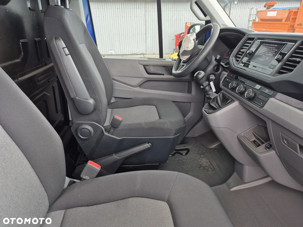 Volkswagen CRAFTER SYN1E BLASZAK - 17