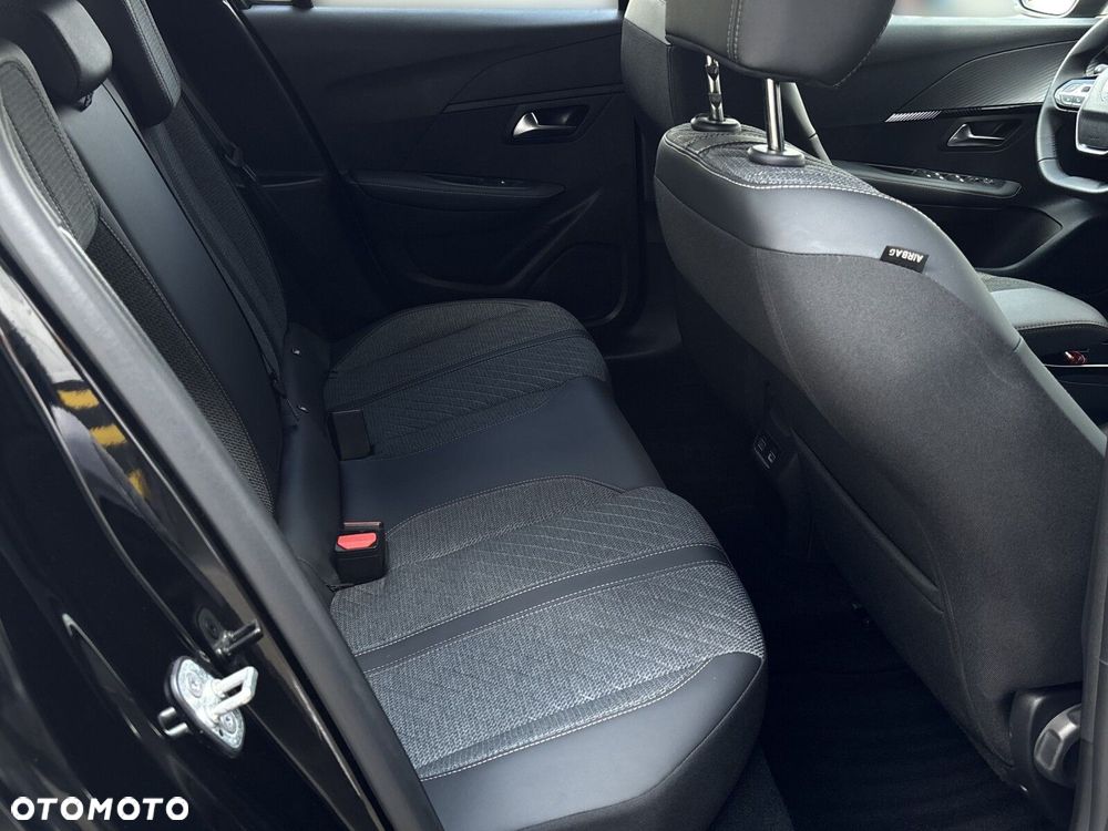 Peugeot 208 1.2 PureTech Allure S&S EAT8 - 8