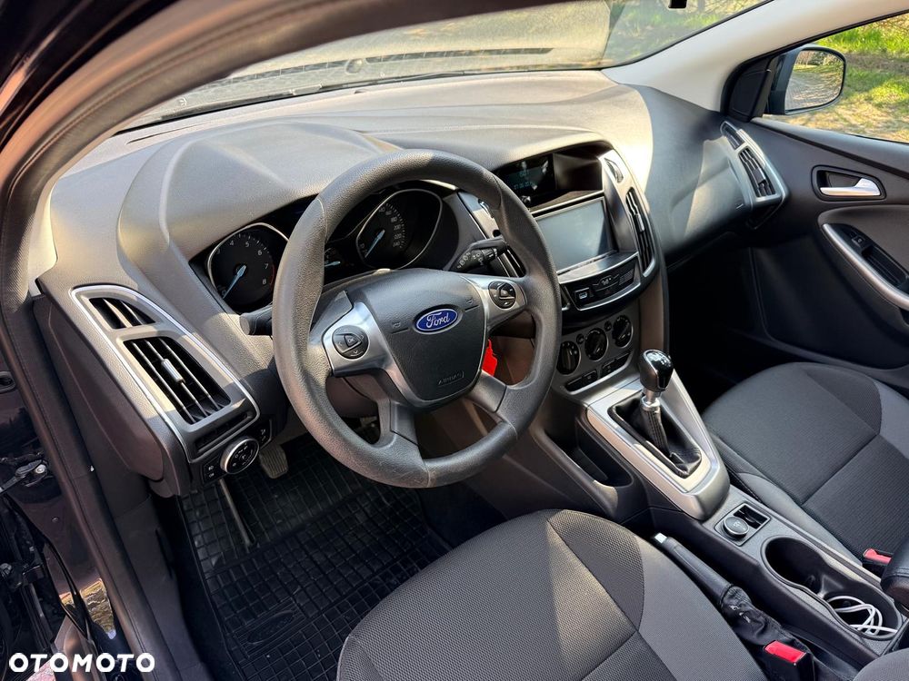 Ford Focus - 10