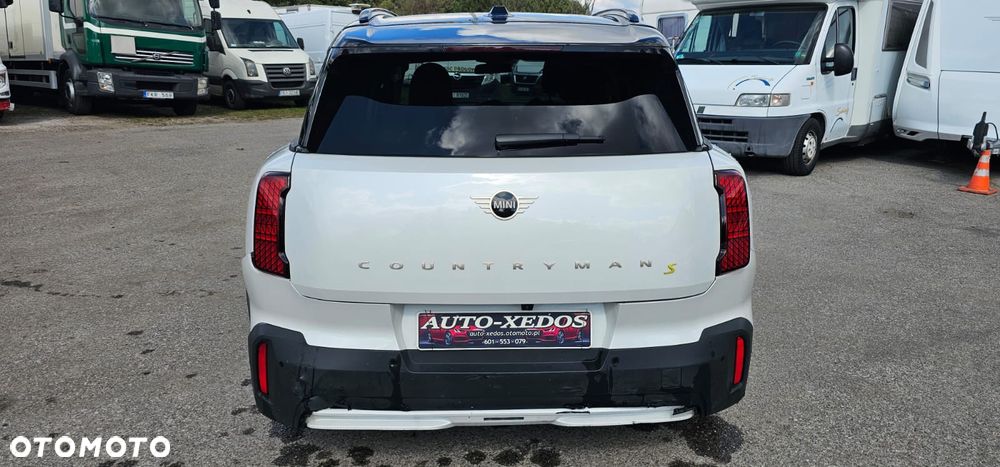 MINI Countryman SE ALL4 John Cooper Works Trim - 8
