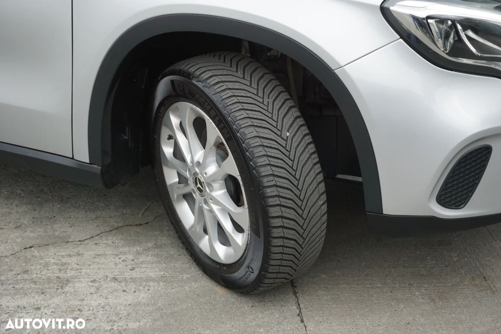 Mercedes-Benz GLA 200 d 4Matic 7G-DCT Urban - 14