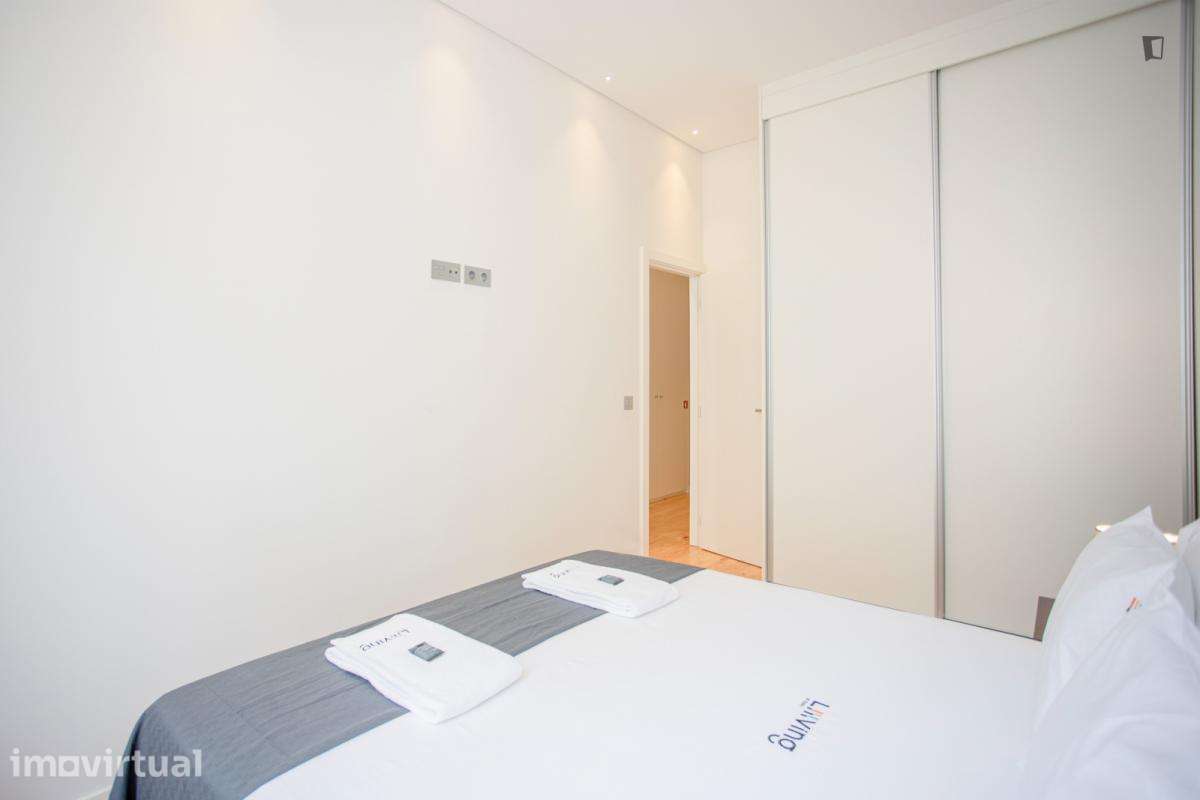 Apartamento com 1 quartos - localizado em Sé Porto - Grande imagem: 4/21