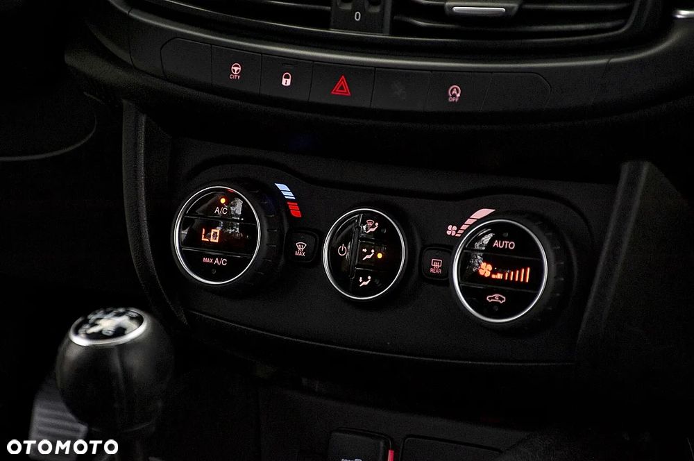 Fiat Tipo 1.4 T-Jet Lounge - 37
