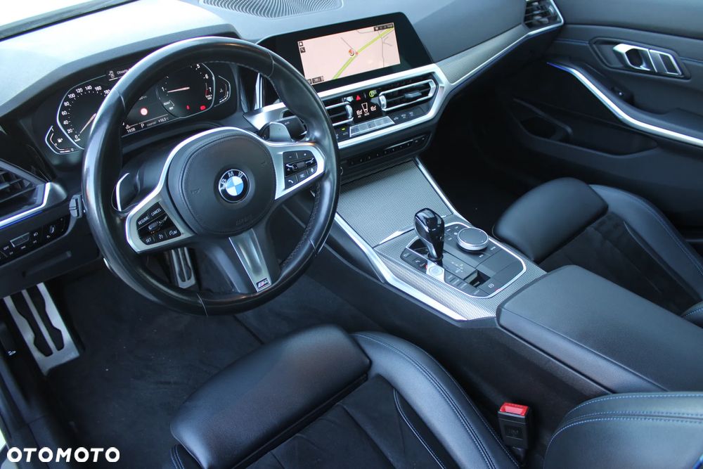 BMW Seria 3 318i M Sport sport - 14