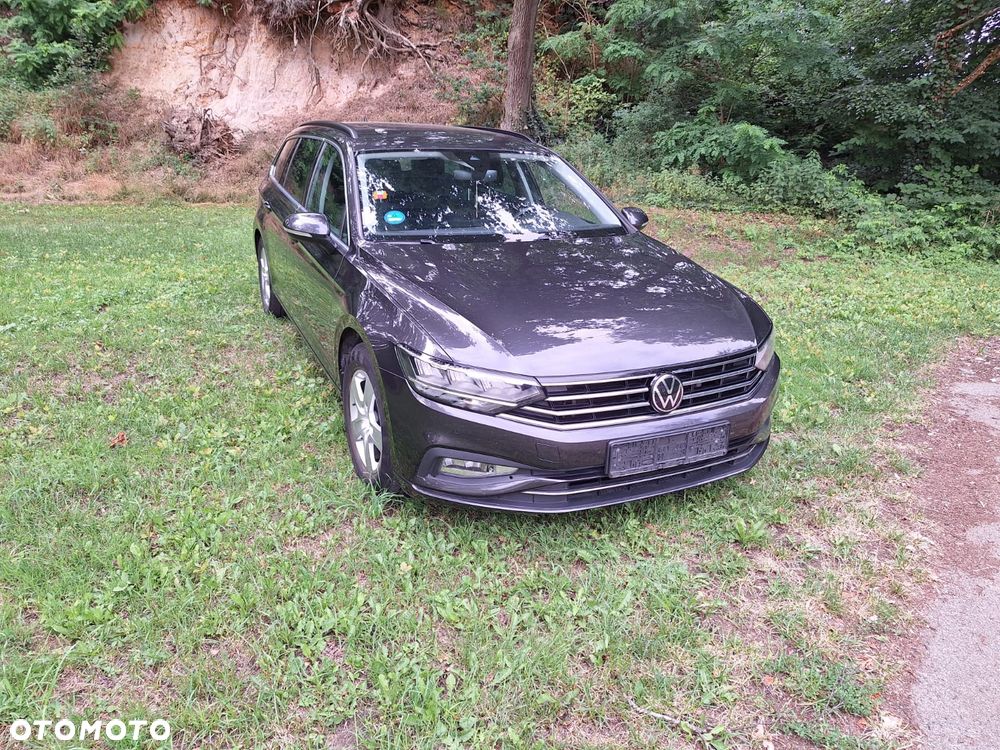 Volkswagen Passat 2.0 TDI SCR Business - 5